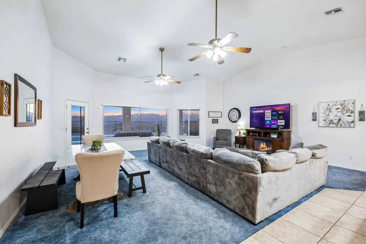 Stunning Views! Pool Arcade 4bd Sleeps 12 18