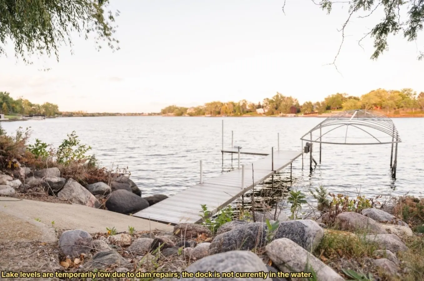 The Lakeside Haven