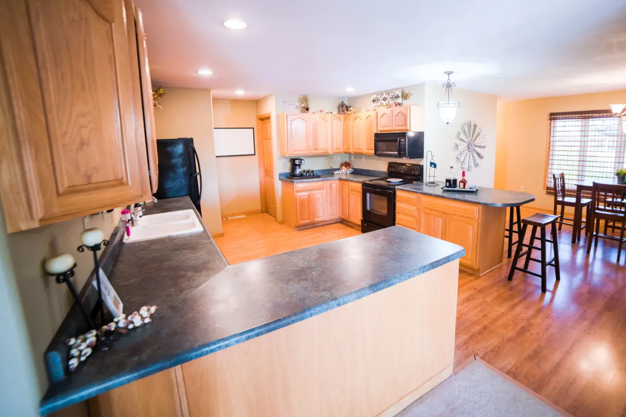 The Lakeside Haven 8