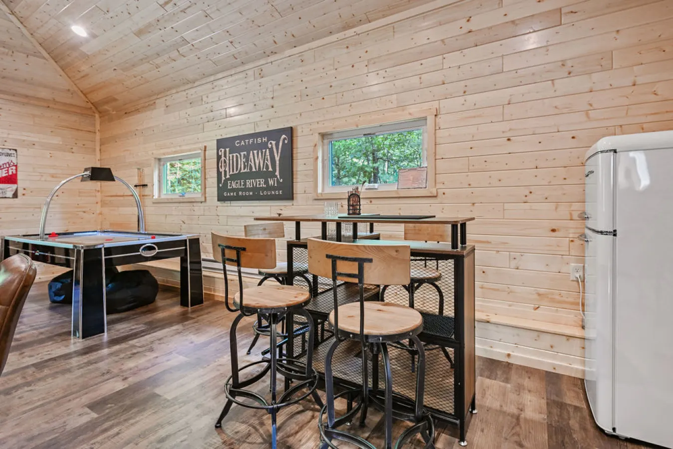 Elevated 6BR Lodge On Trail Speakeasy/Game Room 11