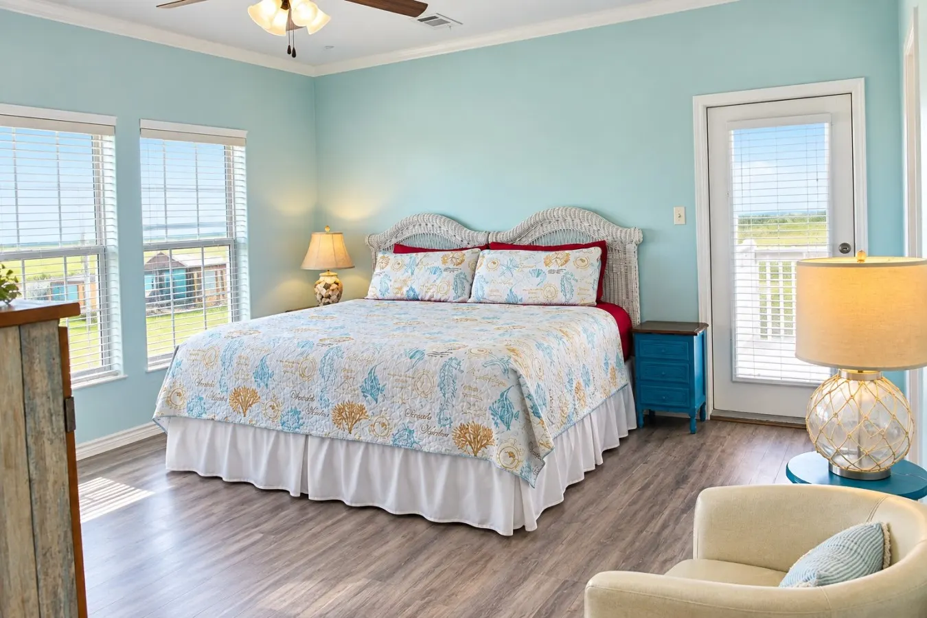 Seahorse Sea, Bolivar Peninsula, Sleeps 16, Private Dock, 3 Bedrooms, Walk to Beach, Ocean, Bay & ICW Views, Pets OK 9