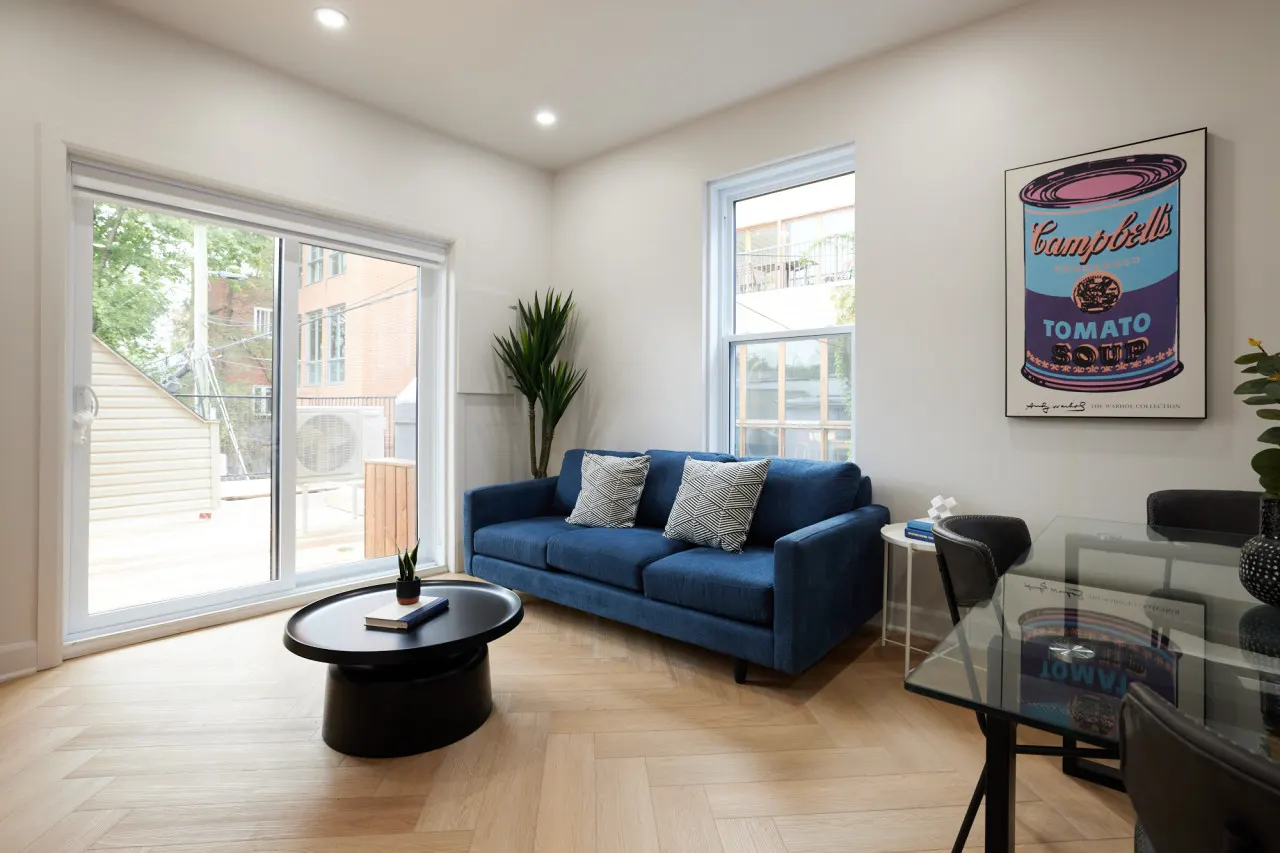 Chic 2 Bedroom apartment in Le Plateau by Denstays - Unit 414 1
