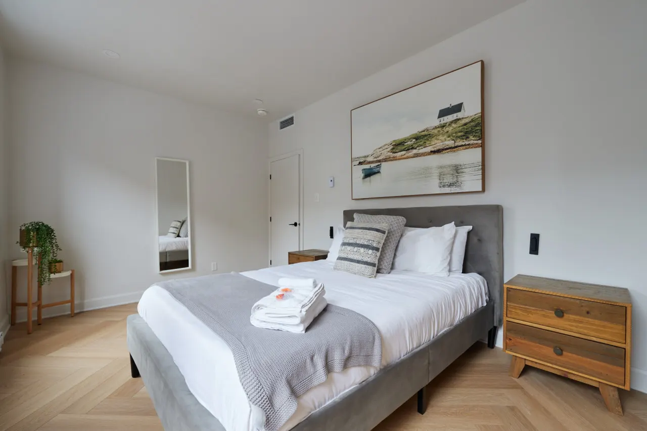 Chic 2 Bedroom apartment in Le Plateau by Denstays - Unit 414 11