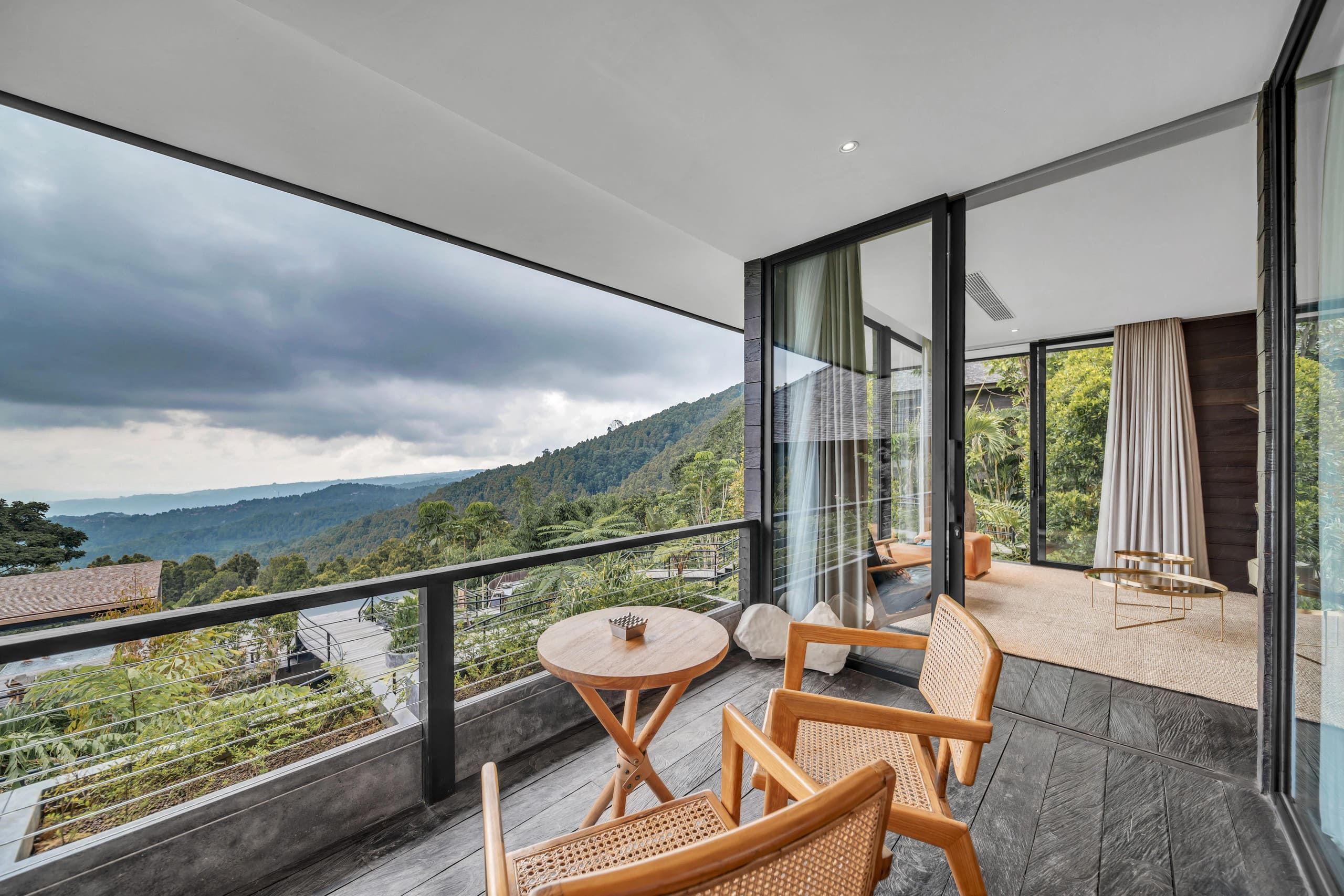 Munduk Cabins - Premium 2 bedroom suite Cabin 10