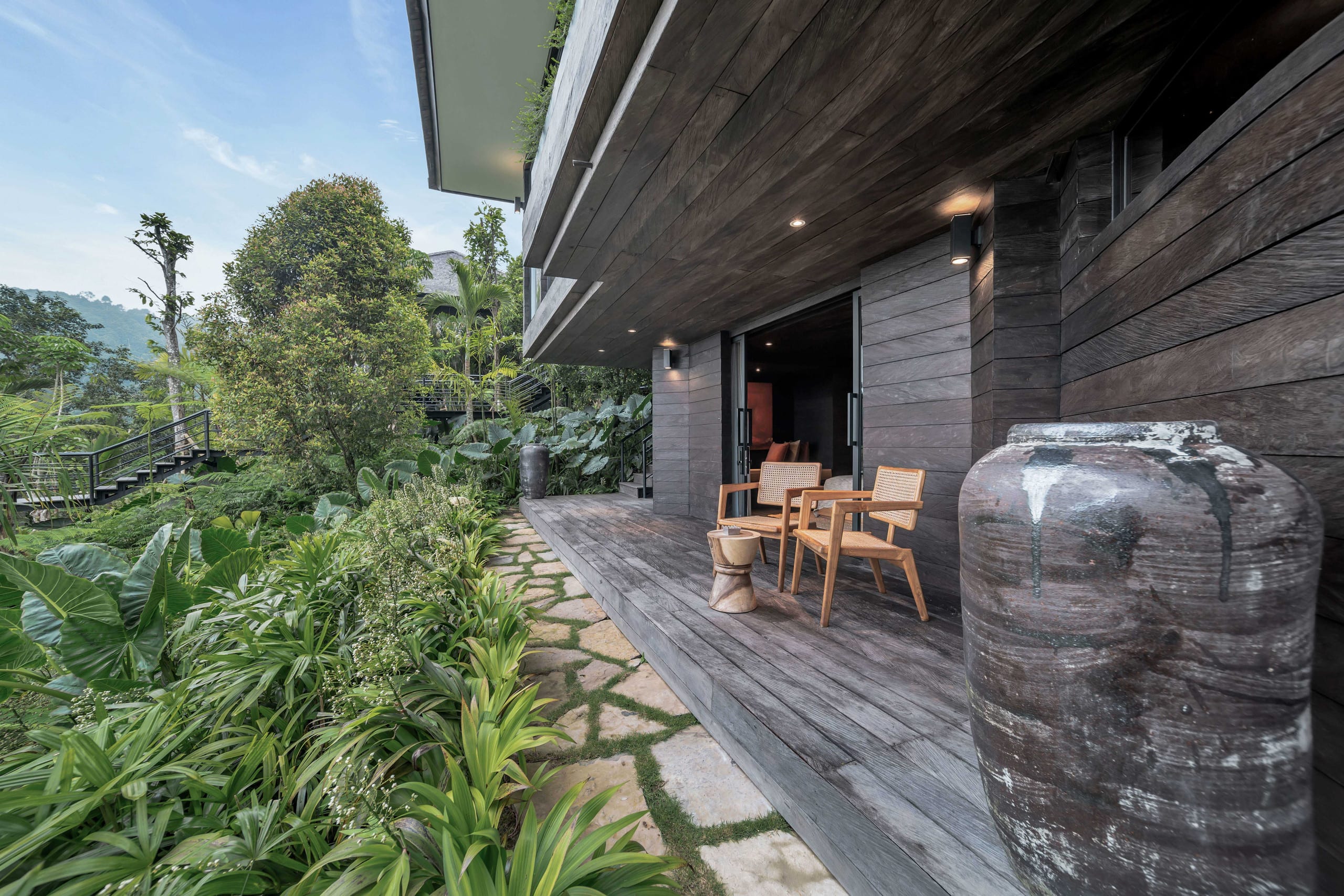 Munduk Cabins - Premium 2 bedroom suite Cabin 14
