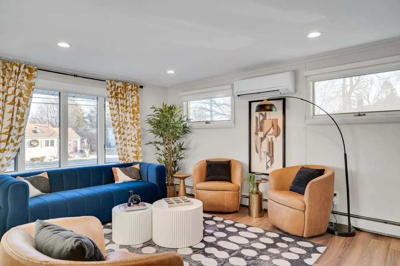 Luxury Ranch–Sleeps 8 Pet+ Heated pool Game Rm 2
