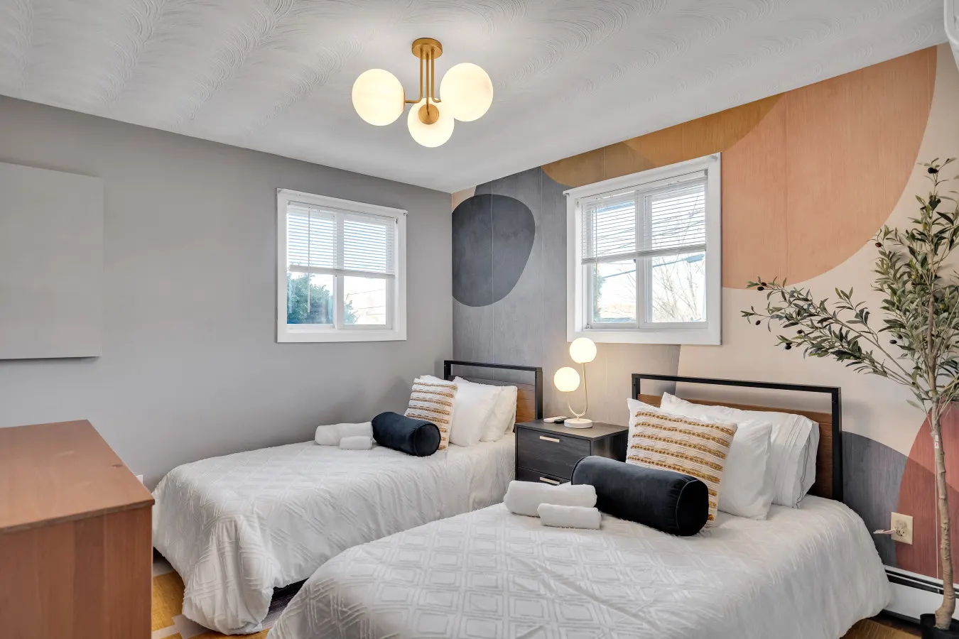 Luxury Ranch–Sleeps 8 Pet+ Heated pool Game Rm 20