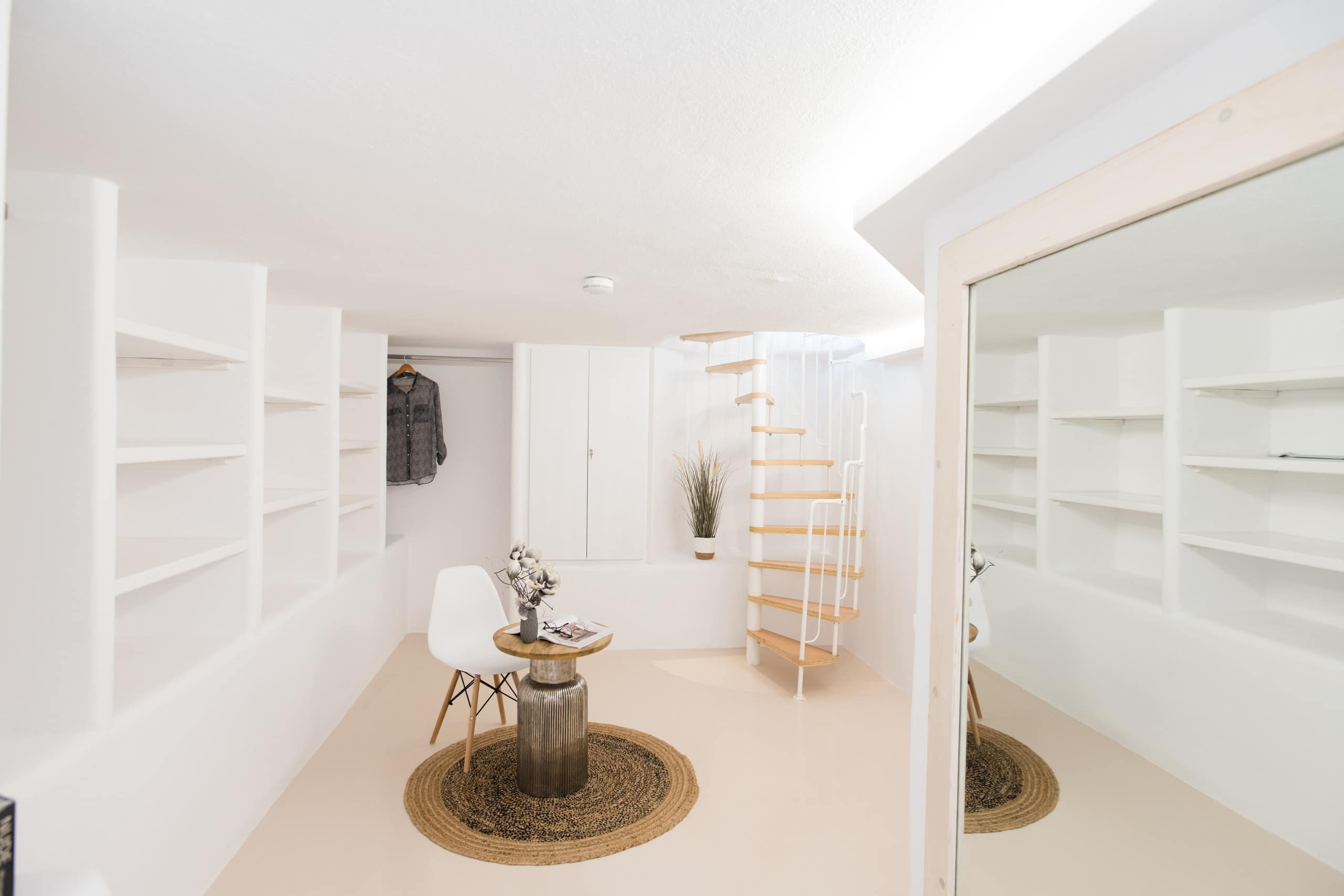 Capari Suites - Mykonos Town House with Pool 11