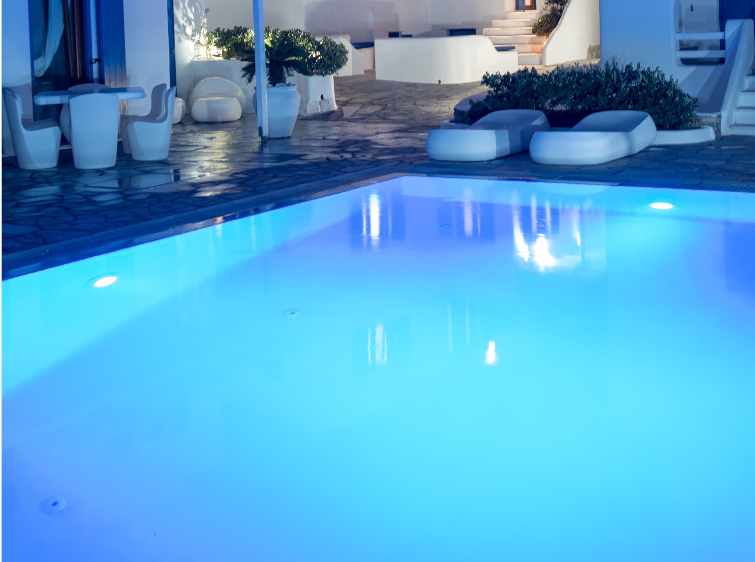 Capari Suites - Mykonos Town House with Pool 26