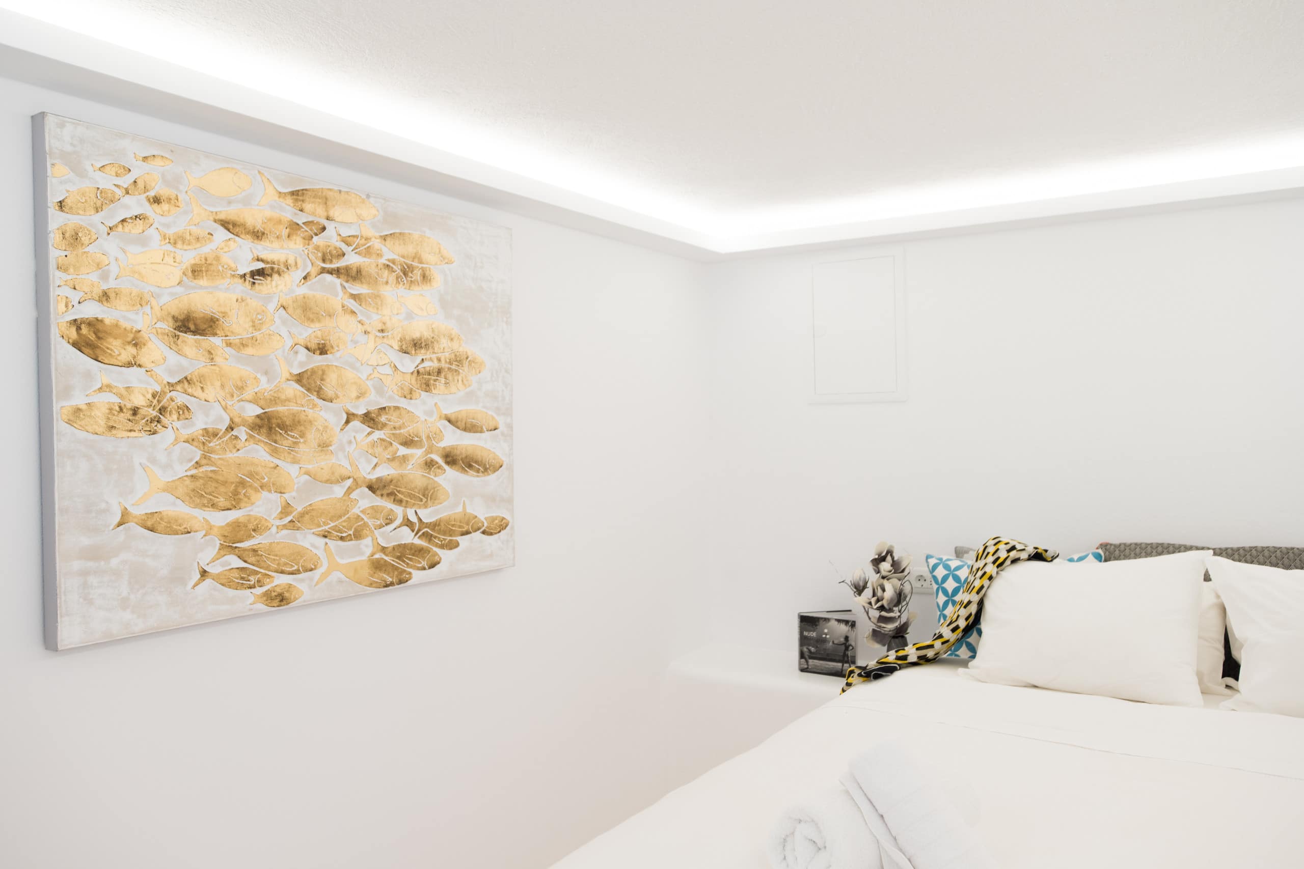 Capari Suites - Mykonos Town House with Pool 15