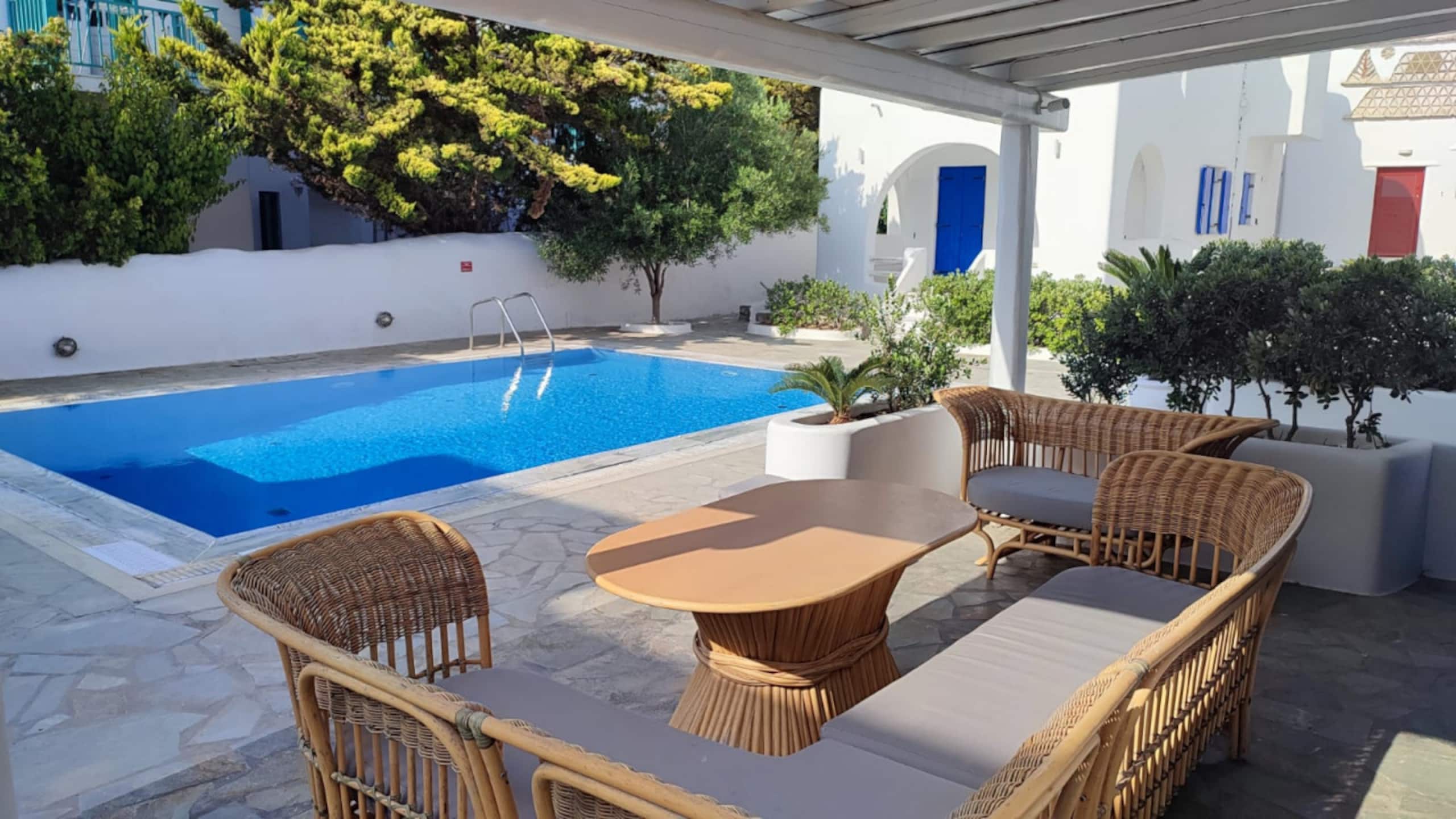 Capari Suites - Mykonos Town House with Pool