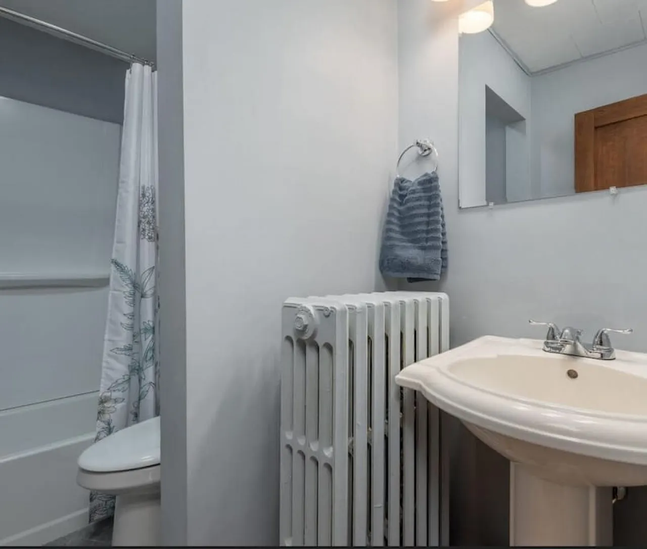 Glencoe-4 Bedroom-full kitchen-laundry-pets-work-play-stay 19