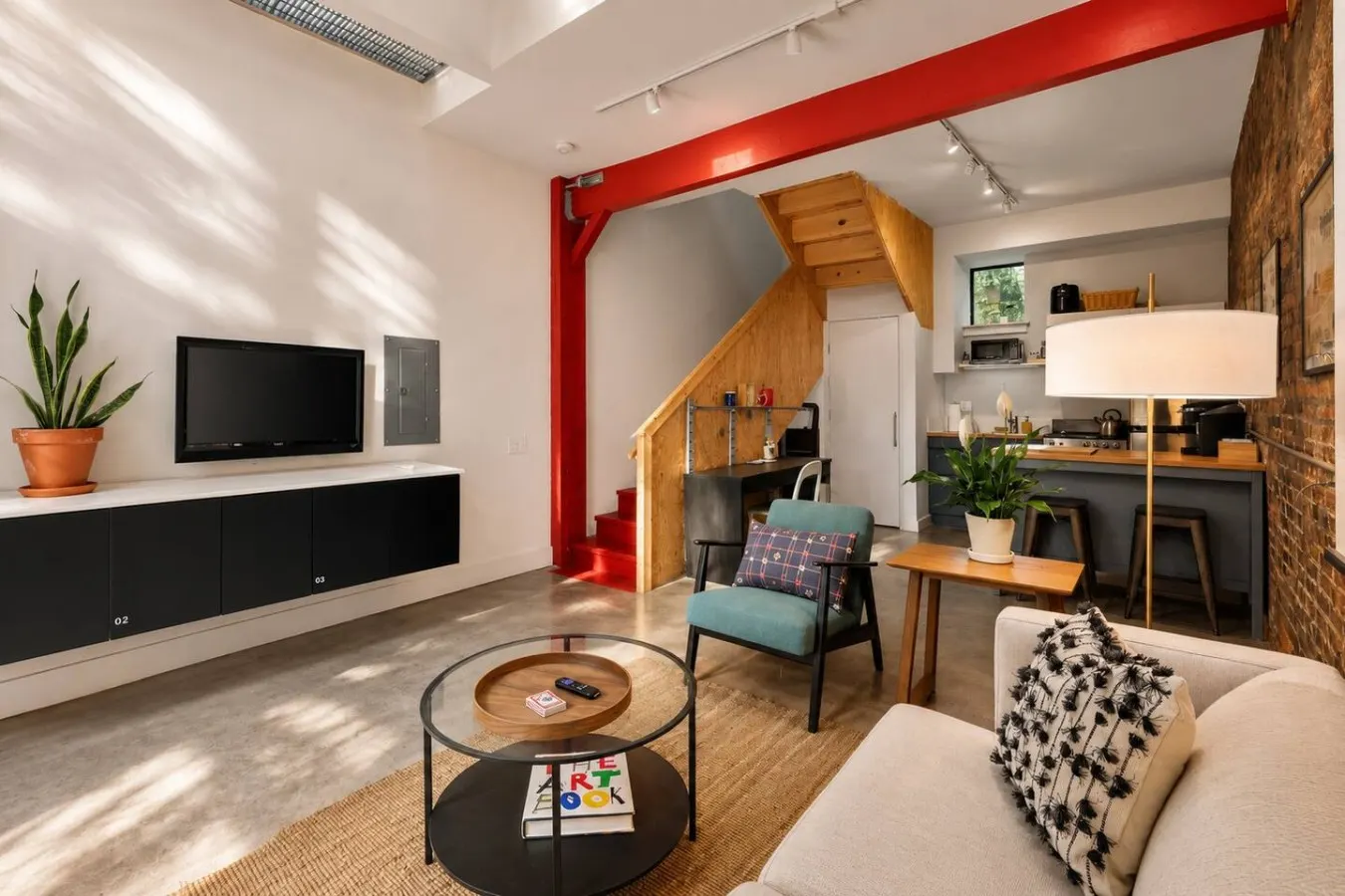 Artist Loft, Steps from TQL Stadium, Walk to All 2