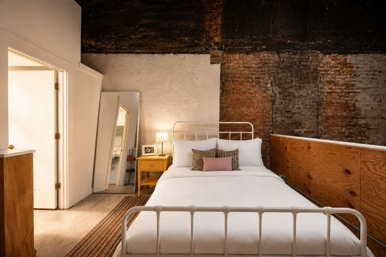 Artist Loft, Steps from TQL Stadium, Walk to All 11