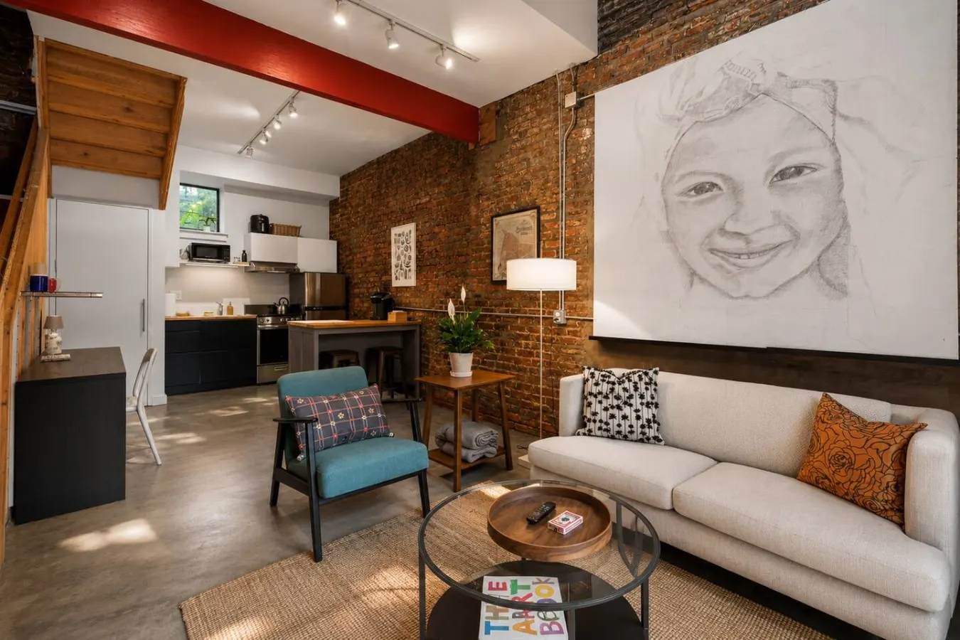 Artist Loft, Steps from TQL Stadium, Walk to All 20