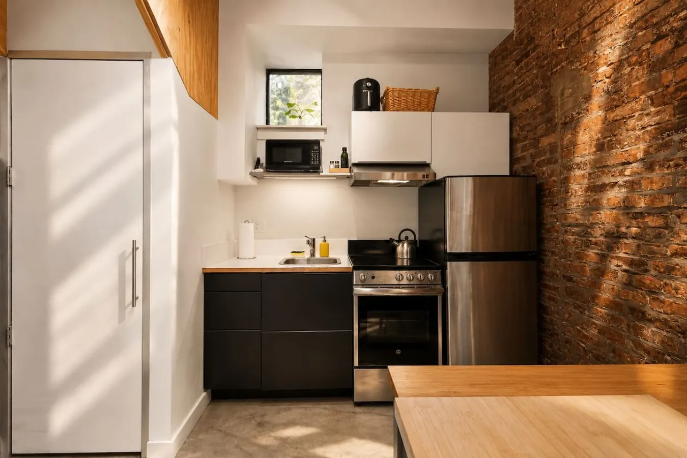 Artist Loft, Steps from TQL Stadium, Walk to All 4