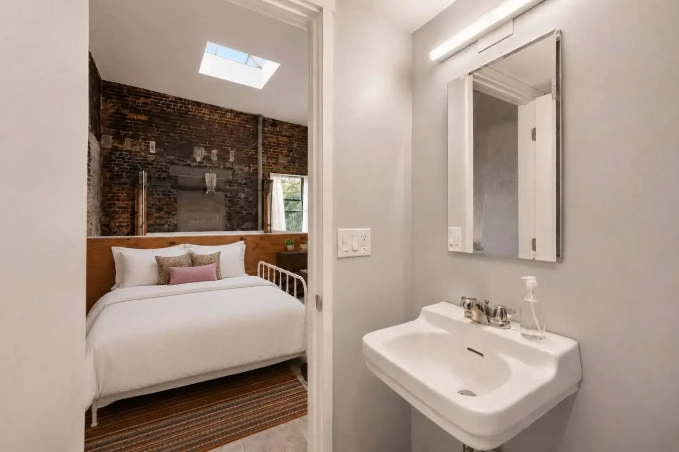 Artist Loft, Steps from TQL Stadium, Walk to All 8