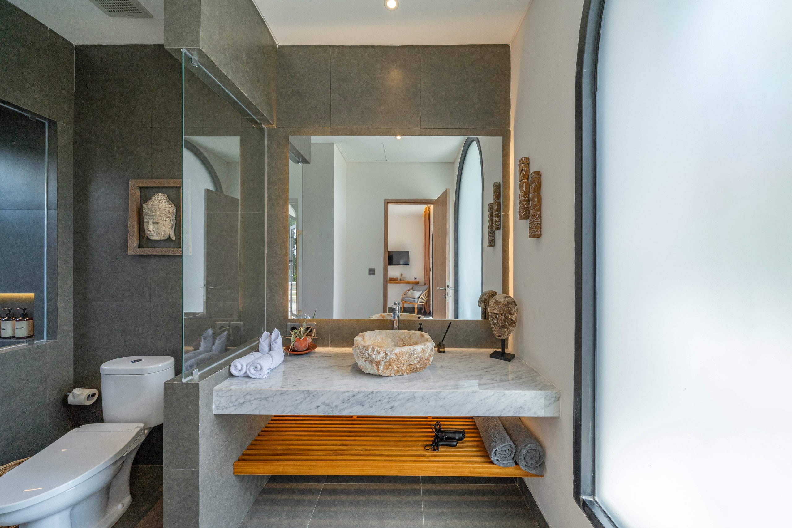 Luxury 5BR Ubud Villa | Large Pool, Tropical Views 36