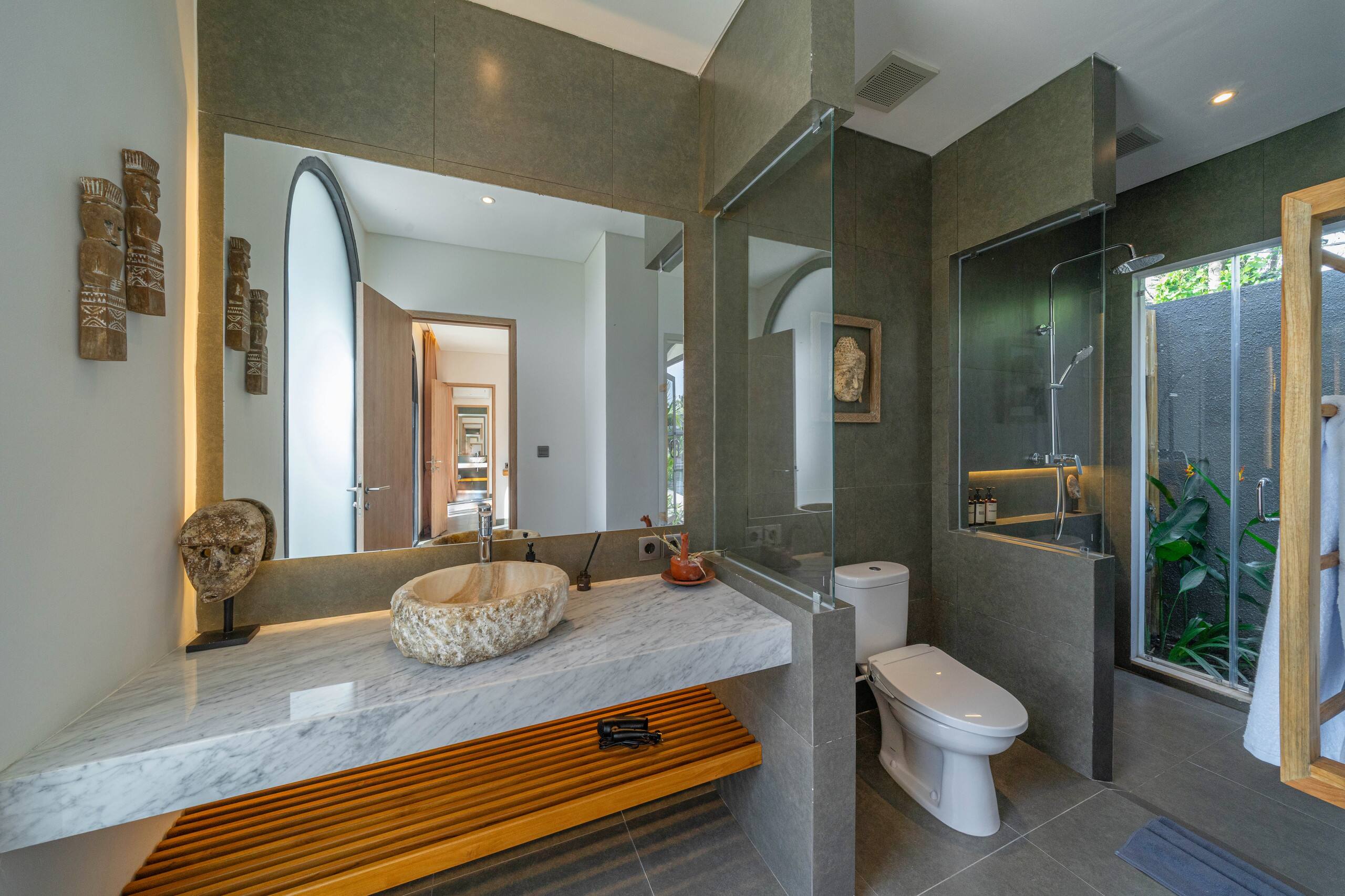 Luxury 5BR Ubud Villa | Large Pool, Tropical Views 35