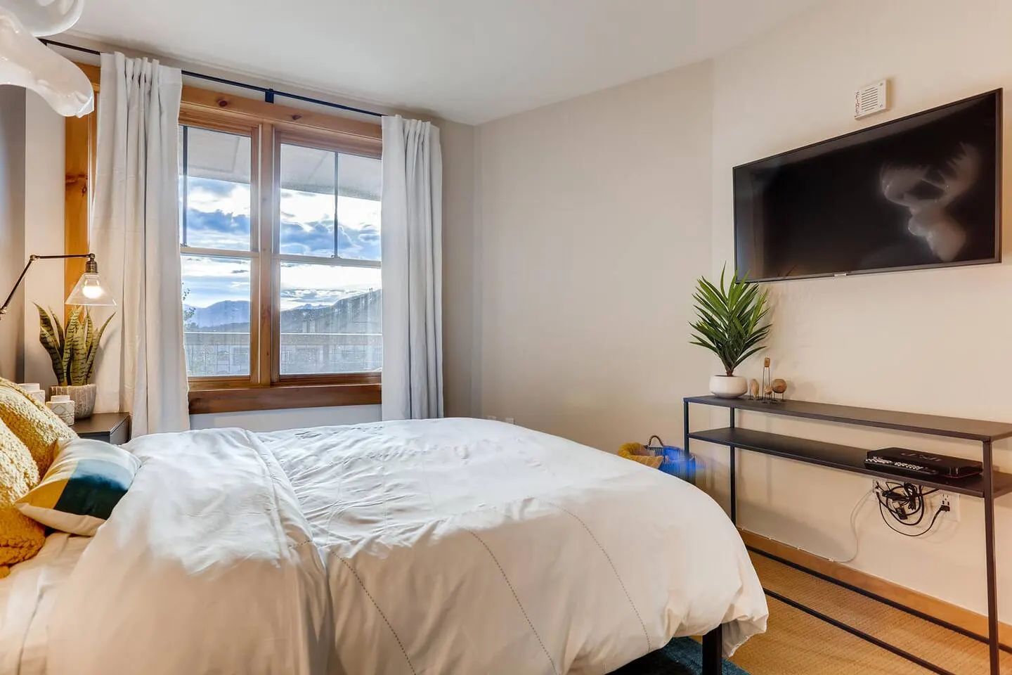 Luxe 2bed/2bath Condo in River Run - Pool, Hot Tub 16