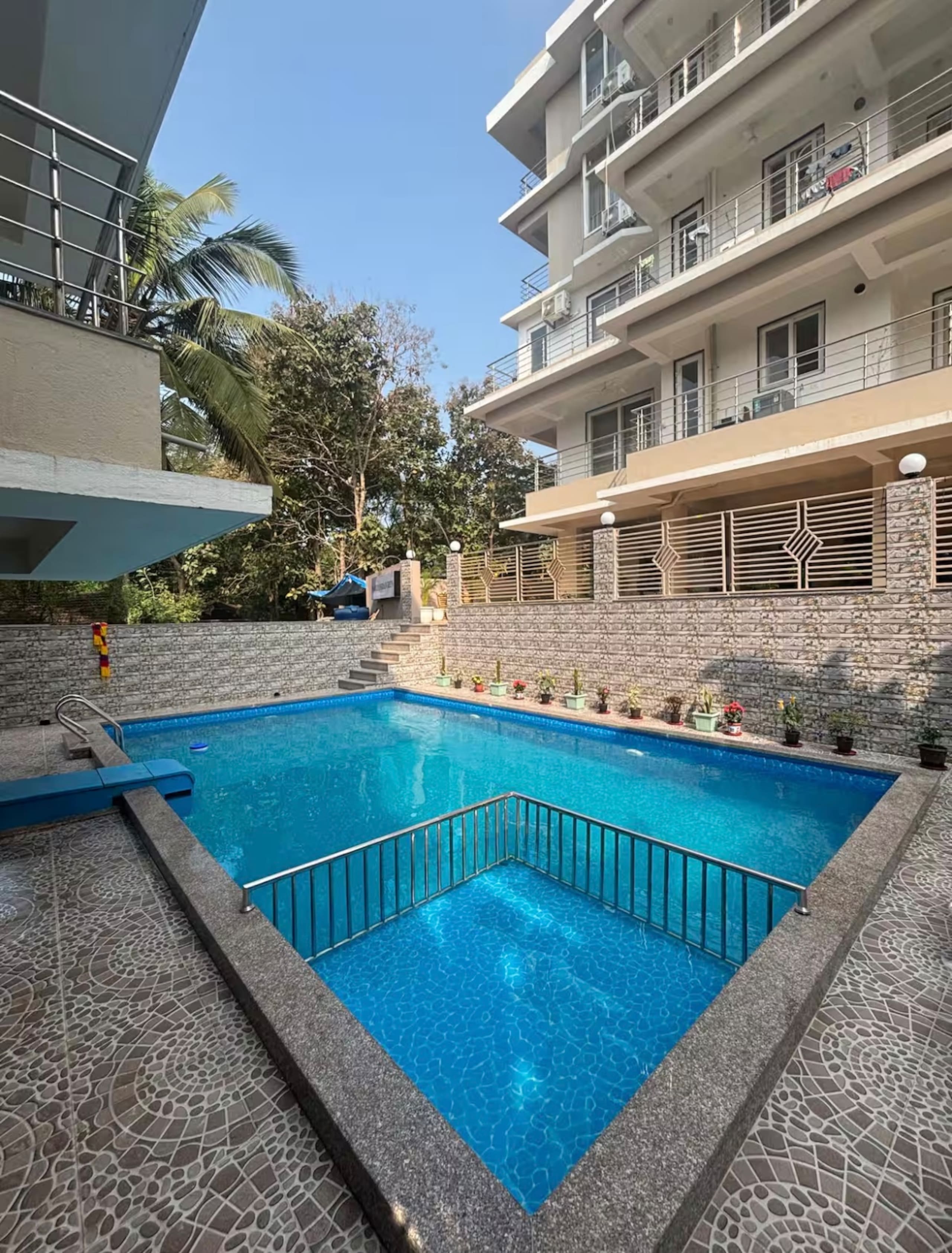 Mirage - New Premium 2BHK w/ Pool • Luxurious Stay 33