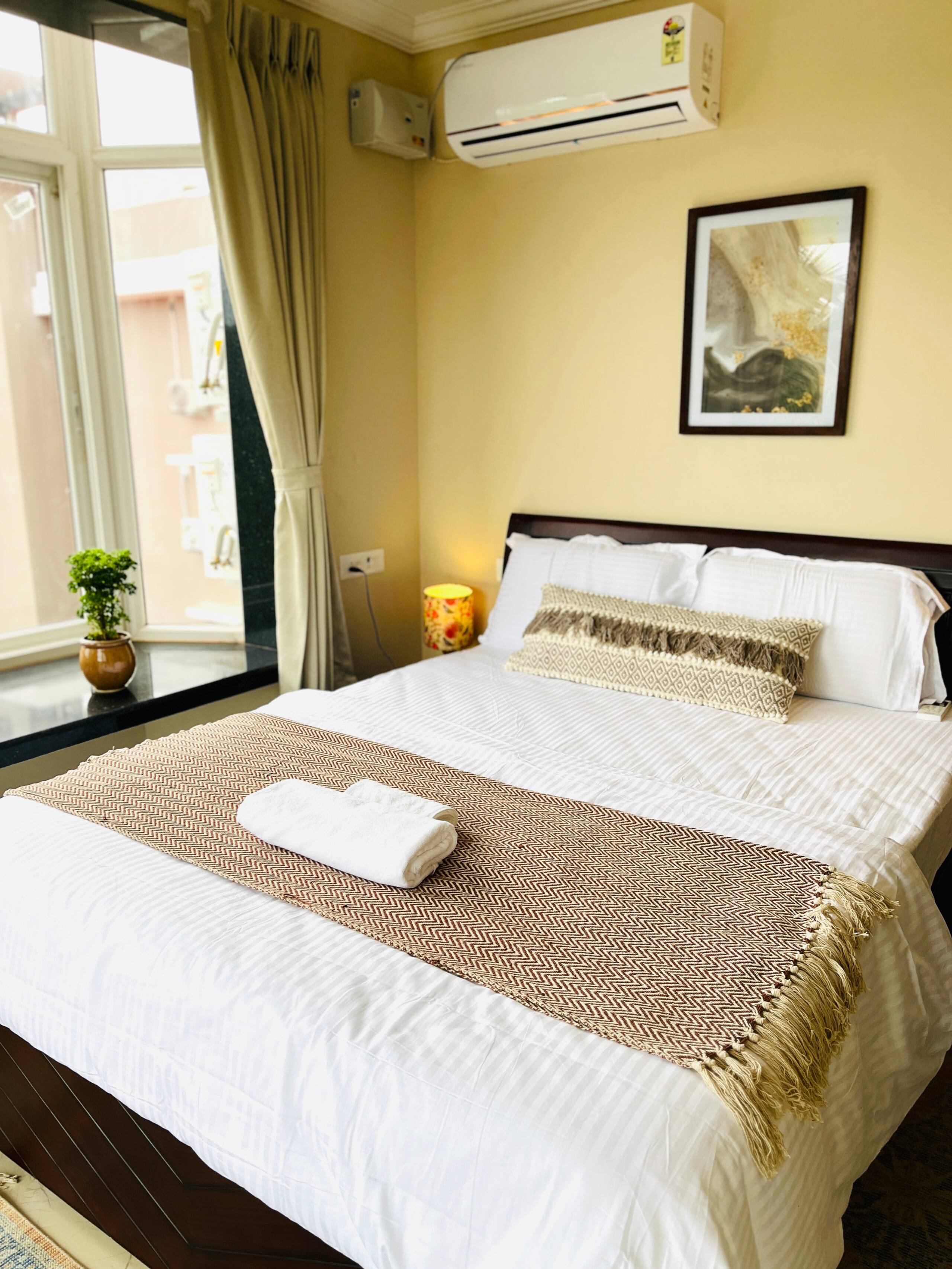 Mirage - New Premium 2BHK w/ Pool • Luxurious Stay 40