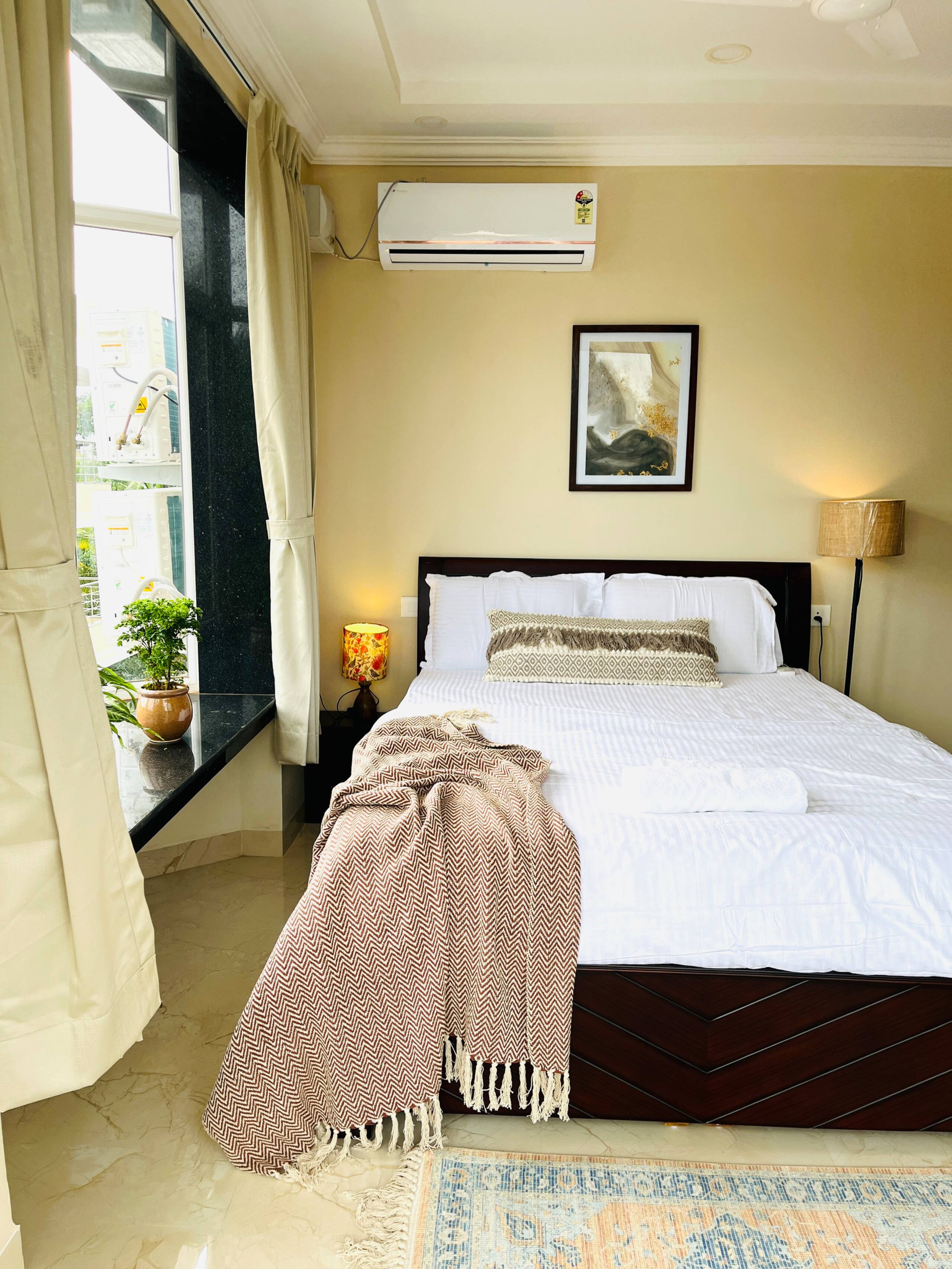 Mirage - New Premium 2BHK w/ Pool • Luxurious Stay 39