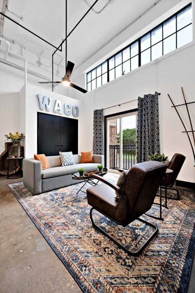 Mesquite Hideaway at Behrens Lofts-Downtown Luxury 10