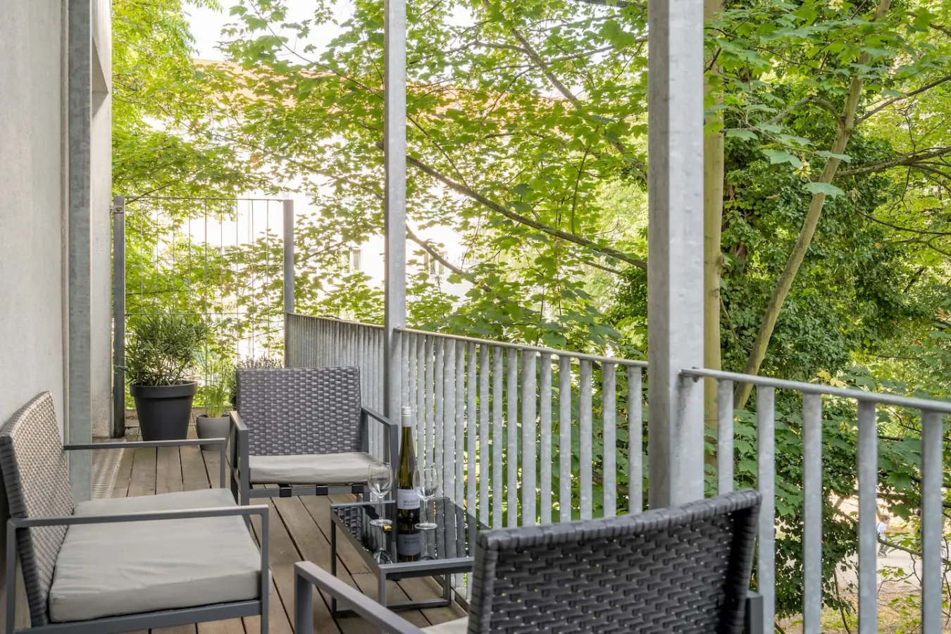 2-Bedroom with 90sqm Apartment & Balcony 12