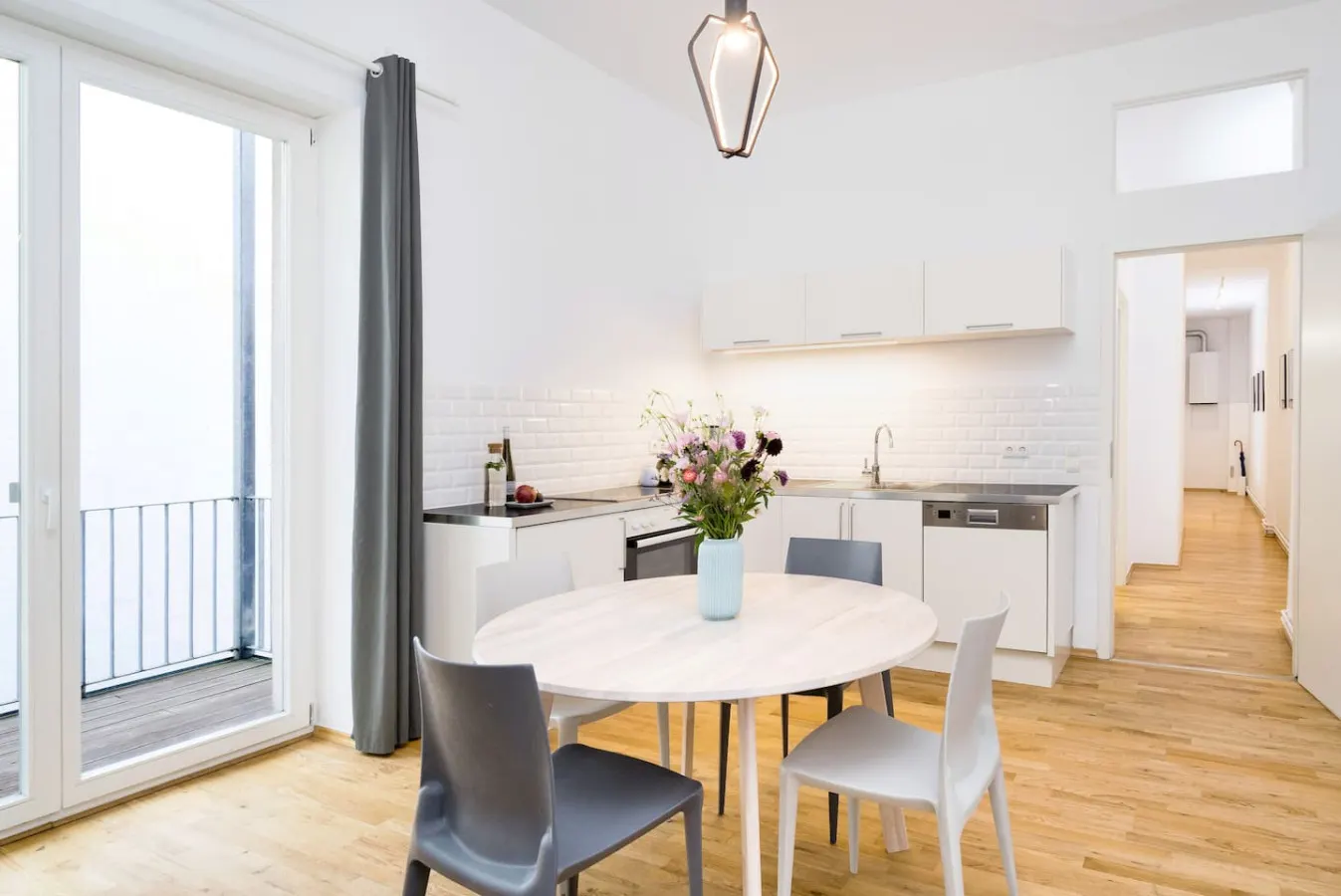 2-Bedroom with 90sqm Apartment & Balcony 13