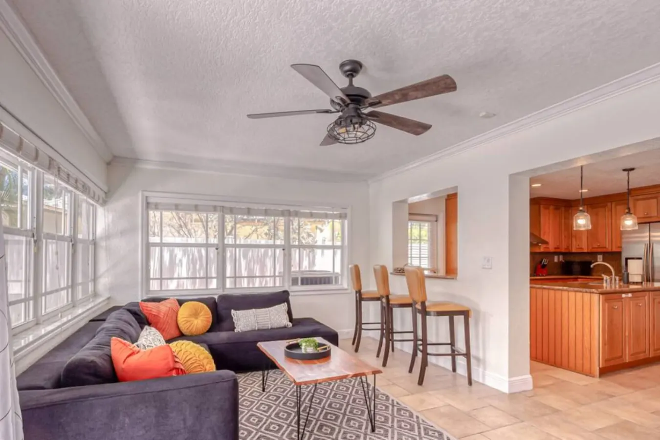 Lakefront Getaway 5BR/3BA • Heated Pool Paradise — photo 2