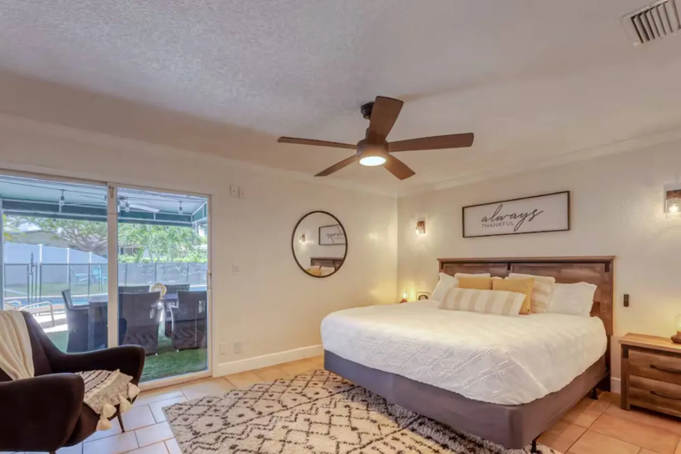 Lakefront Getaway 5BR/3BA • Heated Pool Paradise — photo 4