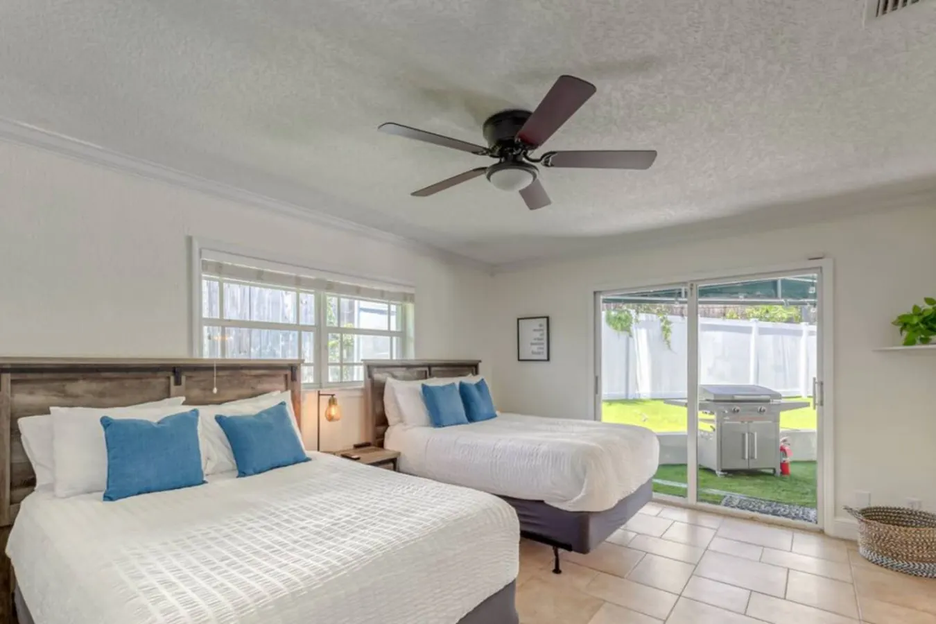 Lakefront Getaway 5BR/3BA Heated Pool Paradise 6