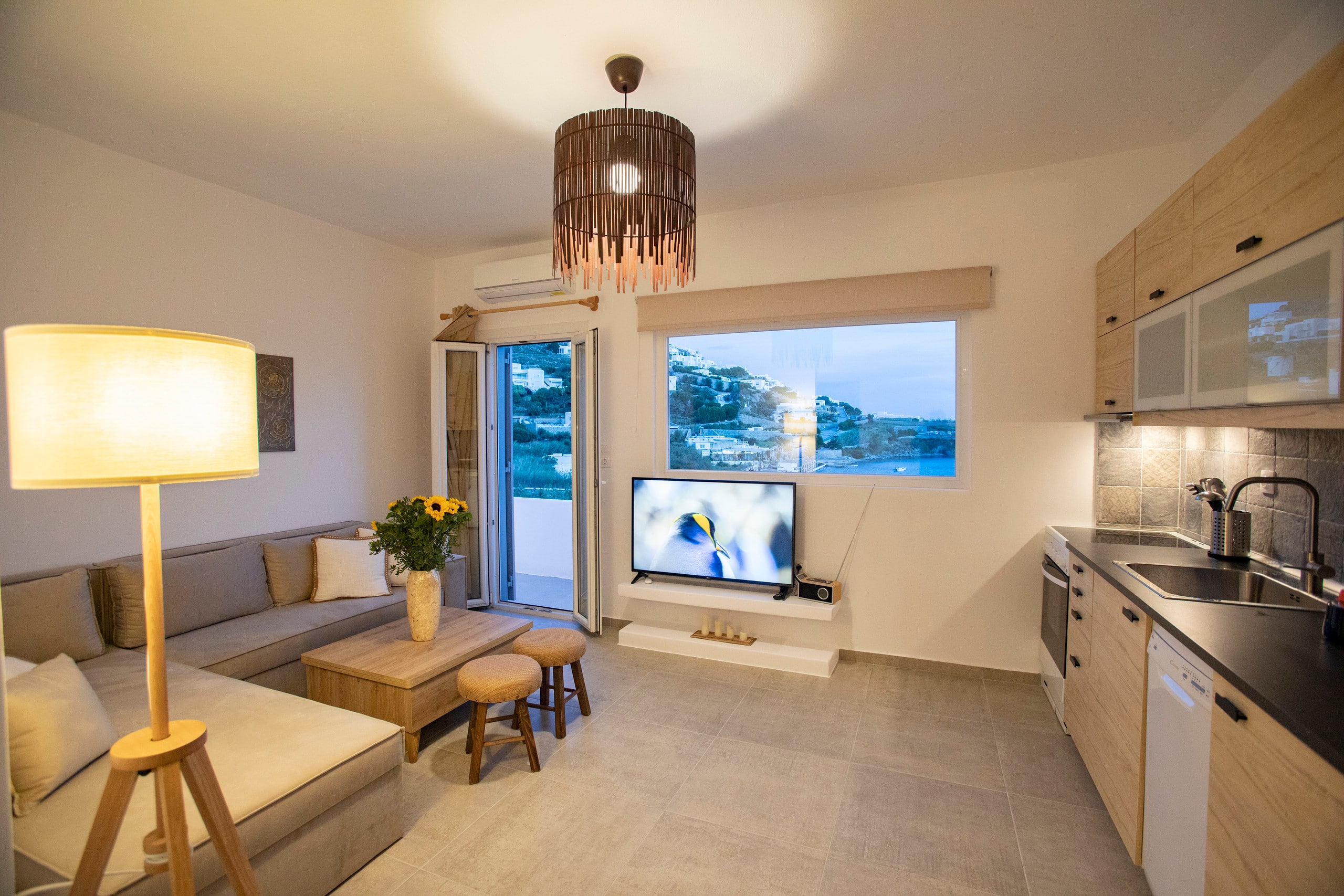 Endless BLUE BeachFront+Terrace+Jacuzzi+Parking — photo 2