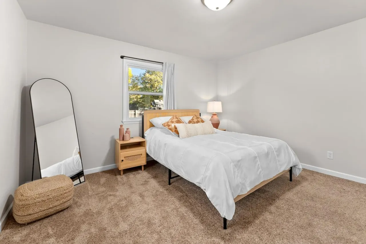 38th Street Retreat Close to Central Sioux Falls 12