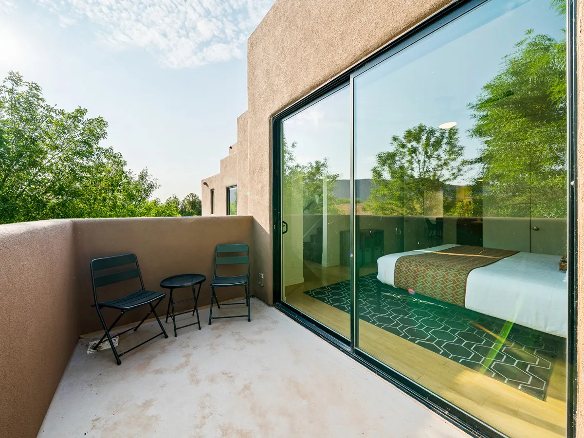 The Sunrise Suite 13
