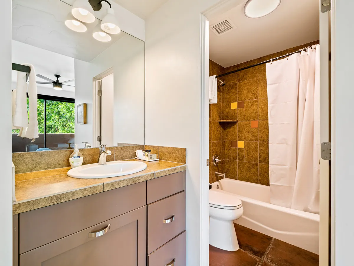 The Sunrise Suite 14