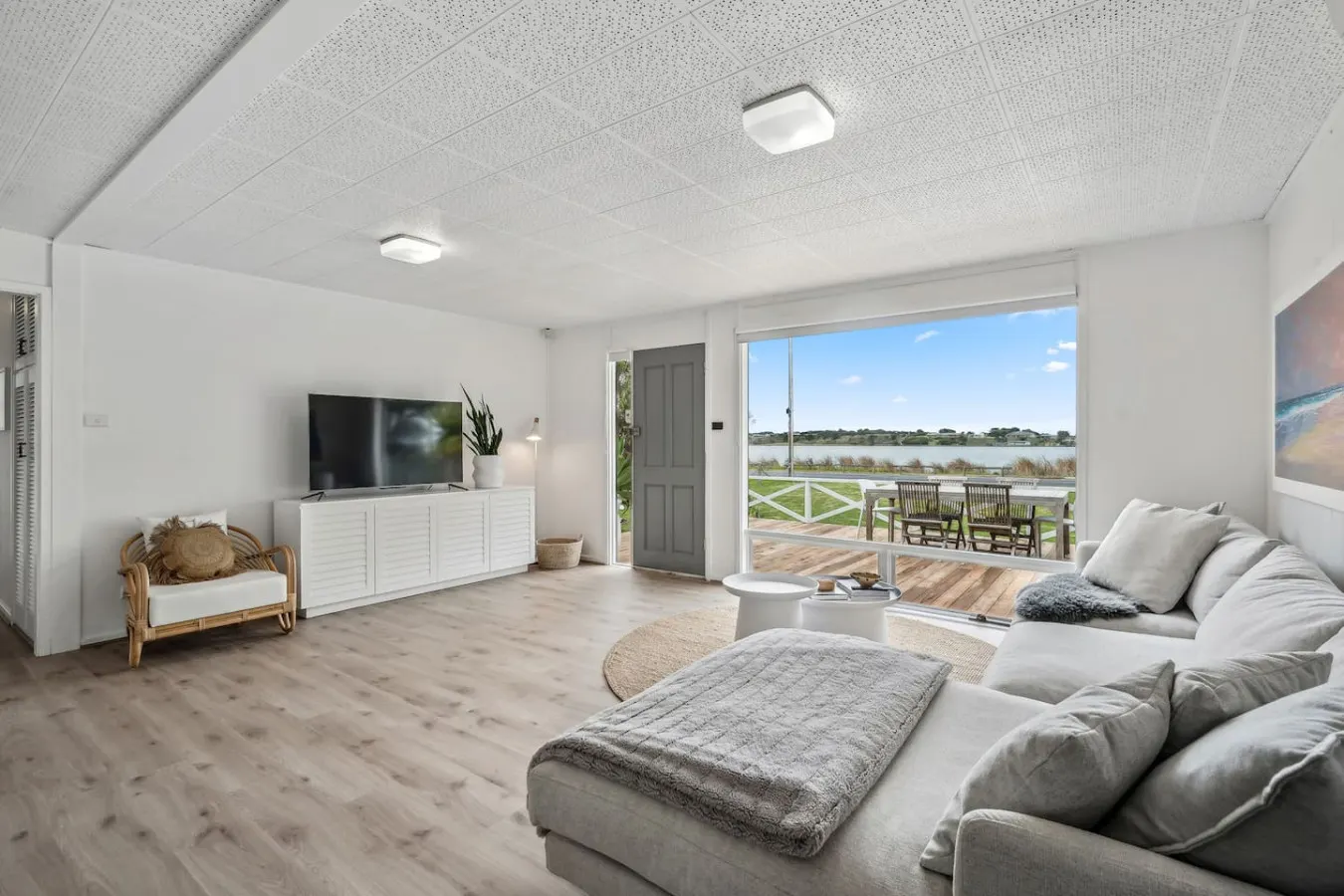 Percy’s Place—Family-friendly Waterfront Retreat 6