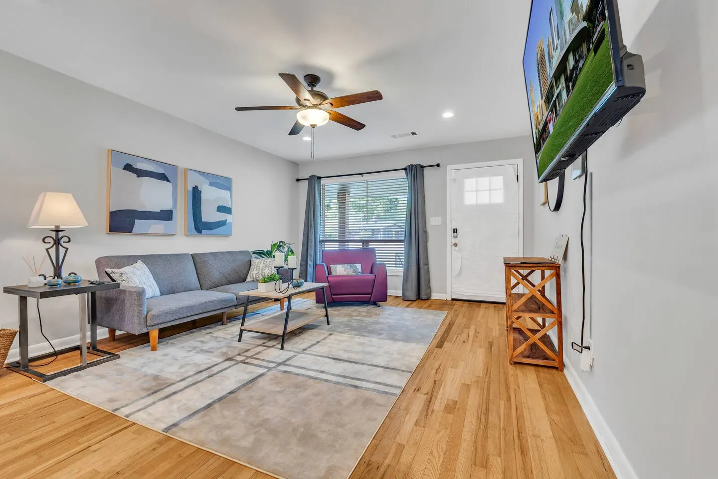 EastLake Retreat| 2BR 2BA|Unit A — photo 2