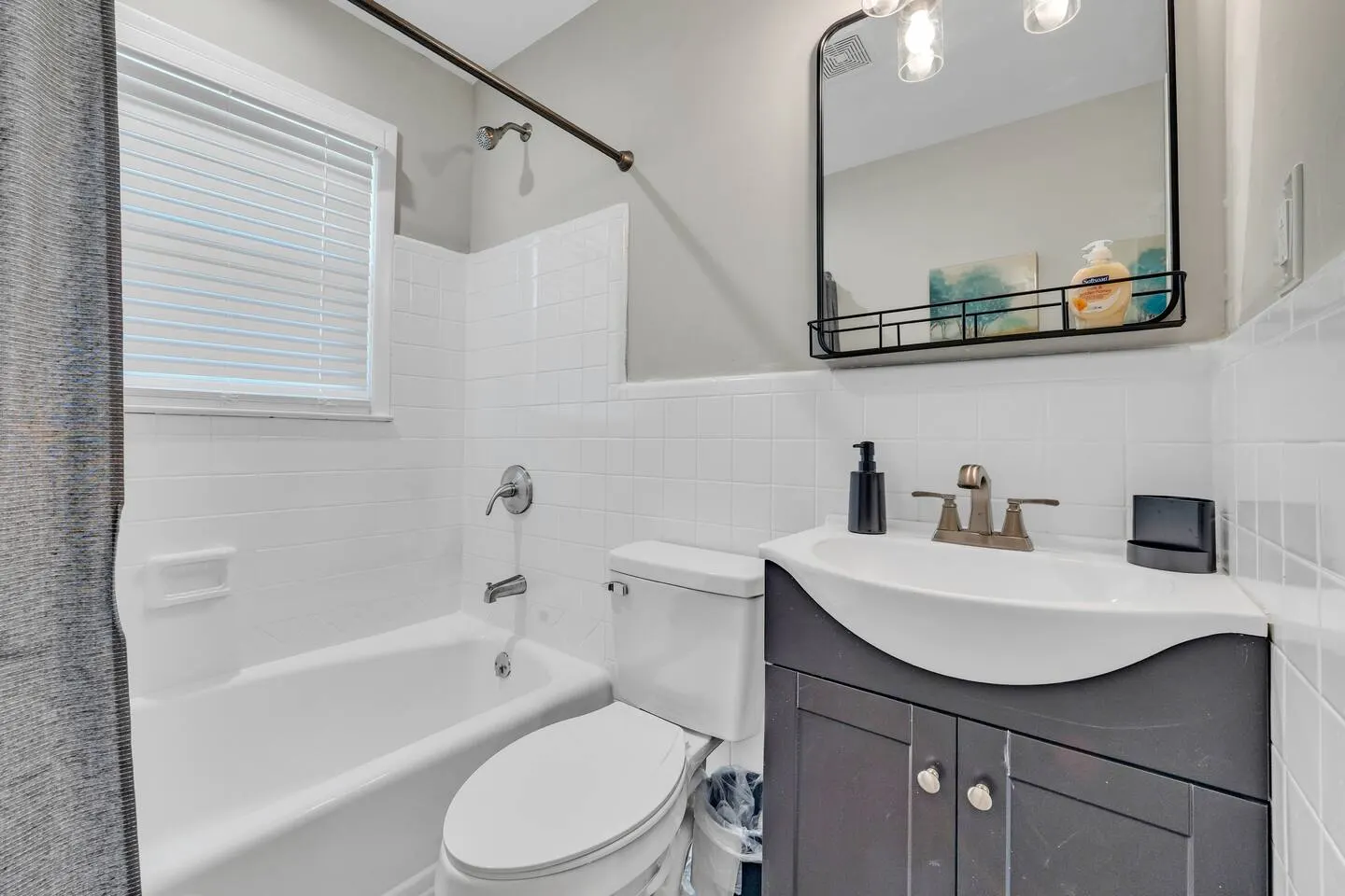 EastLake Retreat 2BR 2BA Unit A 18