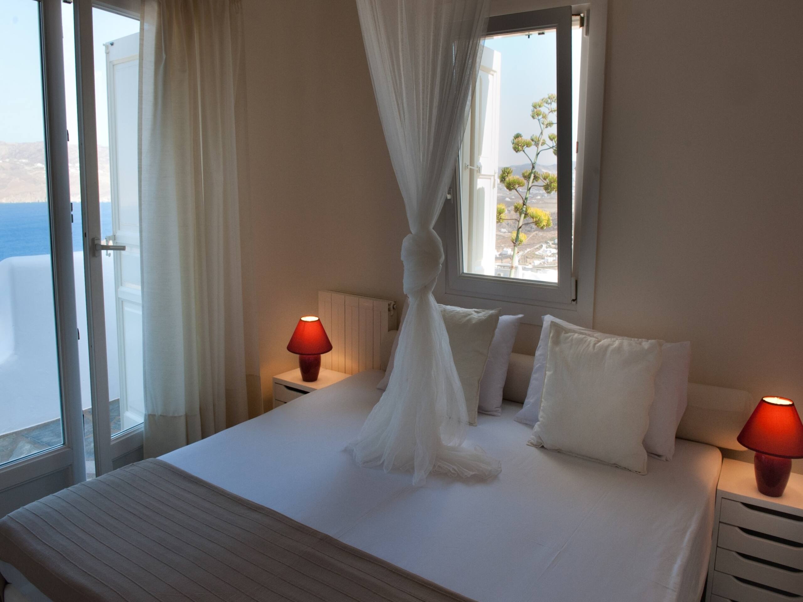 Villa in Mykonos near Agios Sostis Beach 12