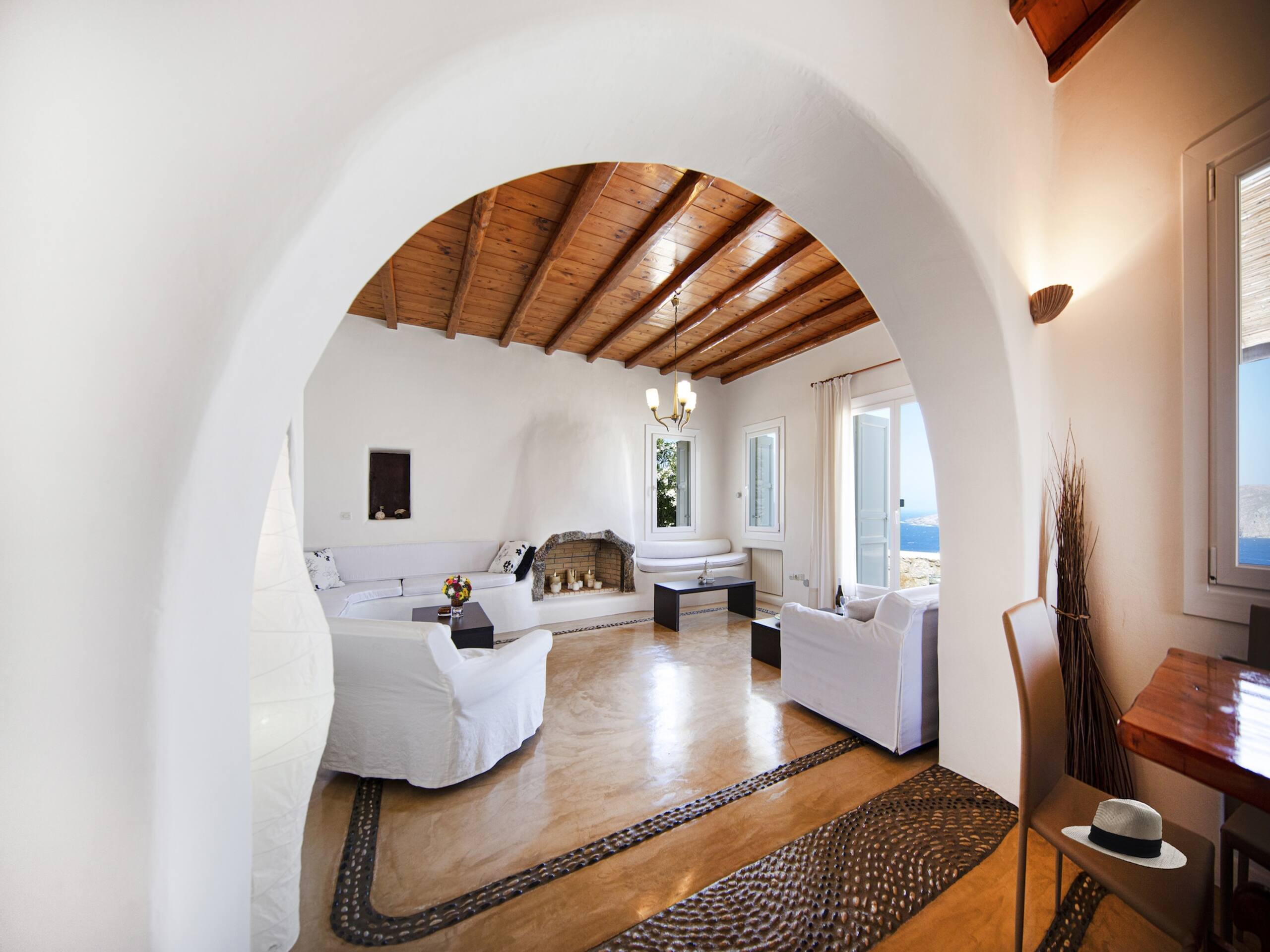 Villa in Mykonos near Agios Sostis Beach 13