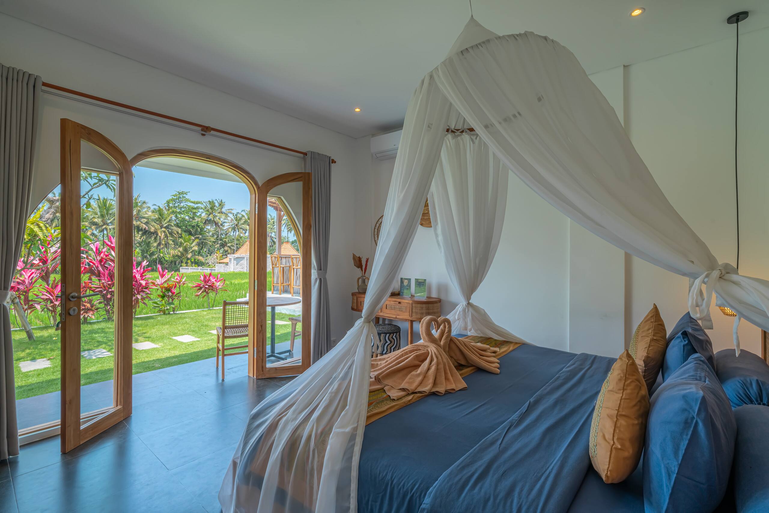 Villa Zango – Scenic Field View 4BR Villa in Ubud 32