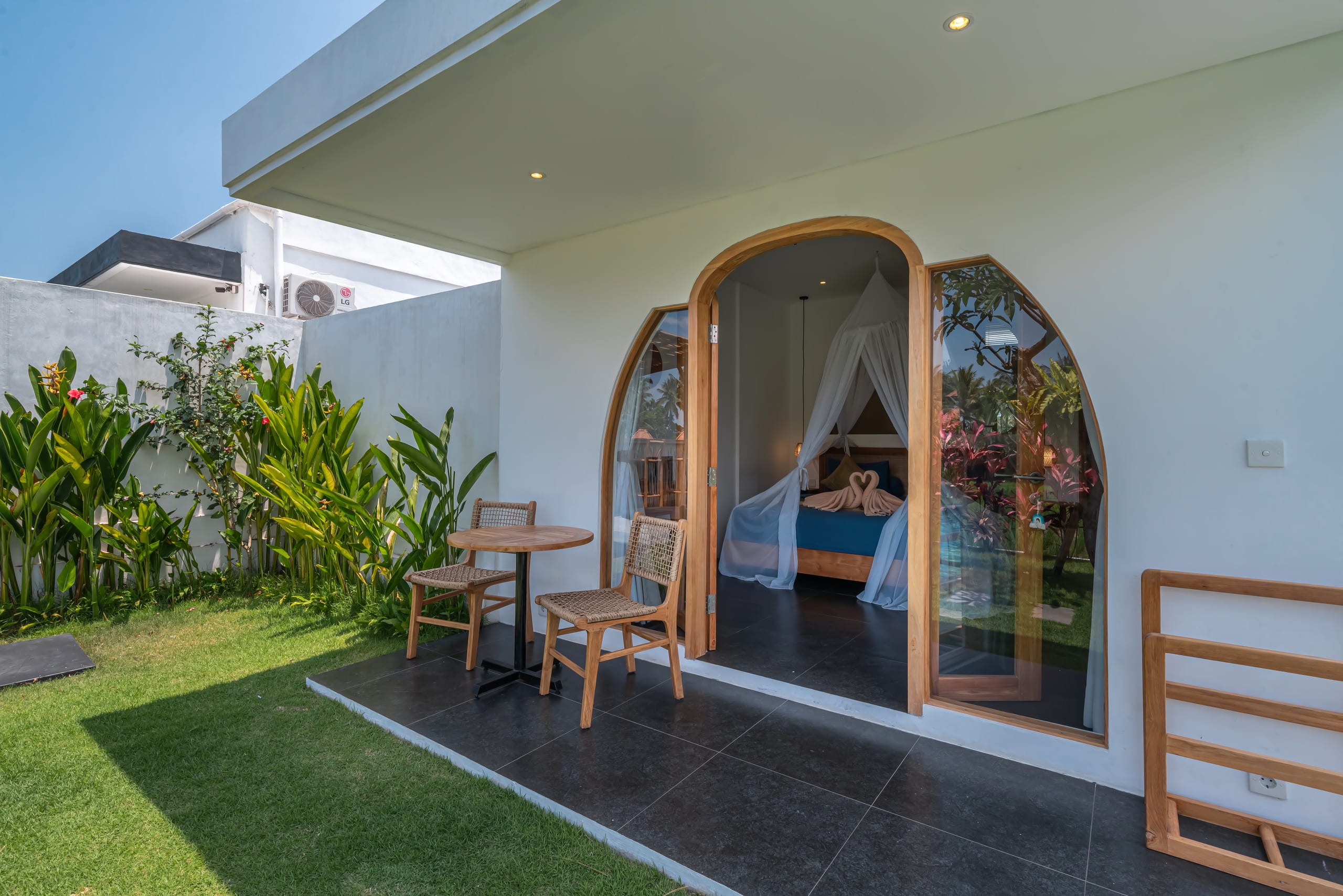 Villa Zango – Scenic Field View 4BR Villa in Ubud 34