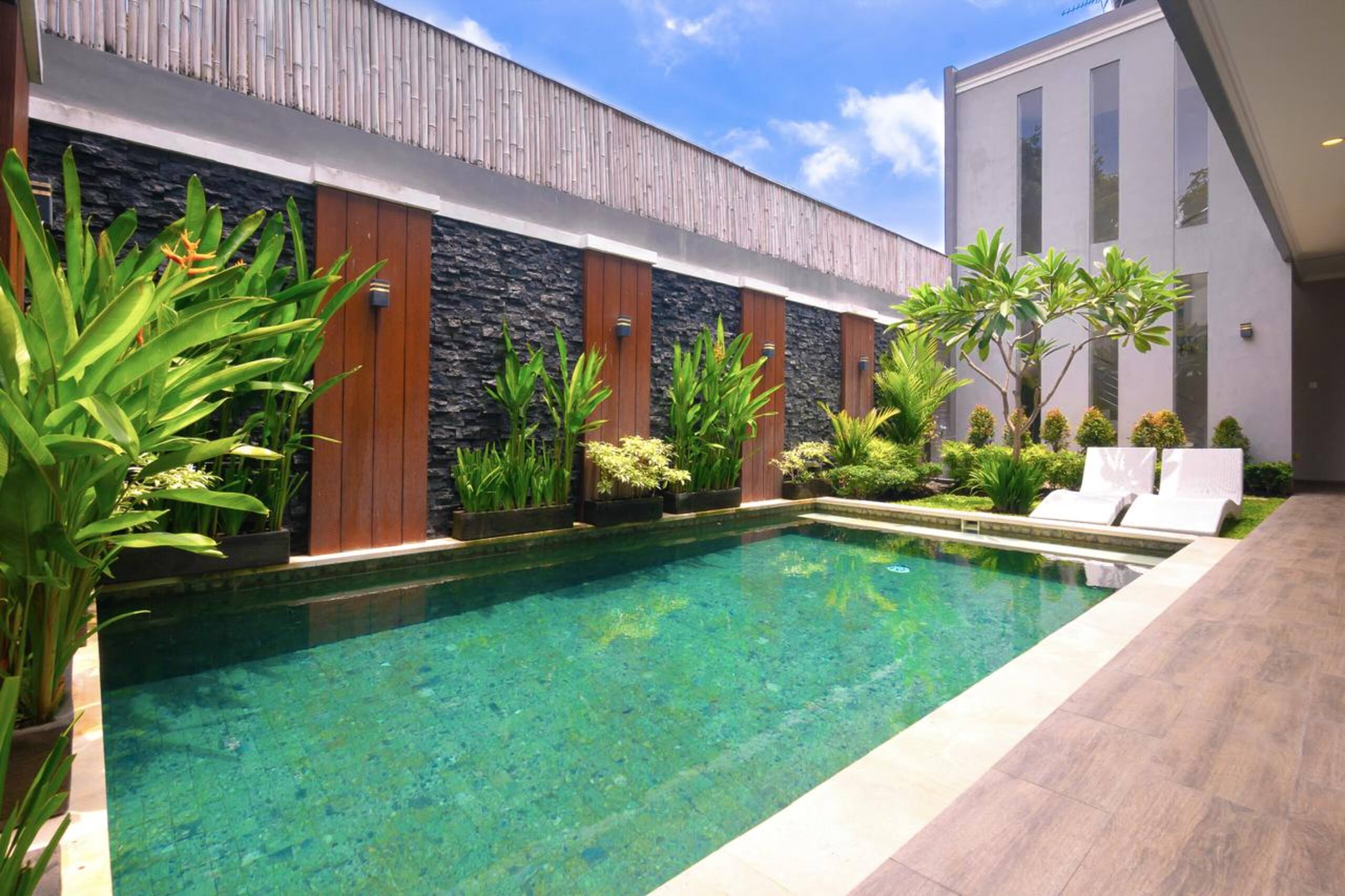 3BR Private Modern Villa in Canggu 6