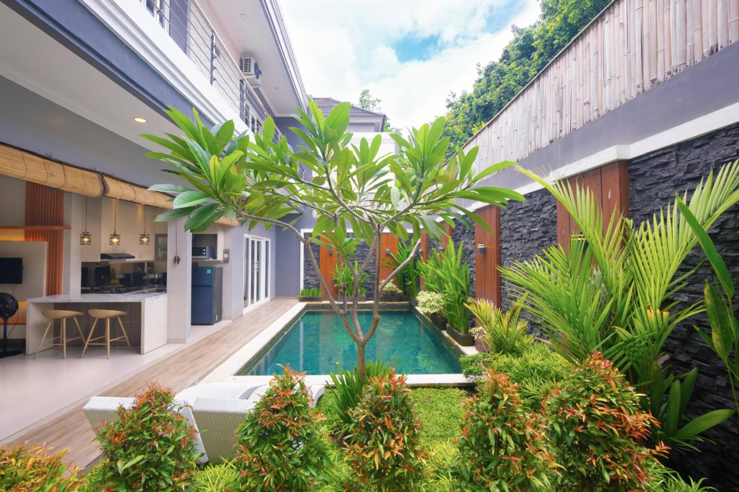 3BR Private Modern Villa in Canggu 7