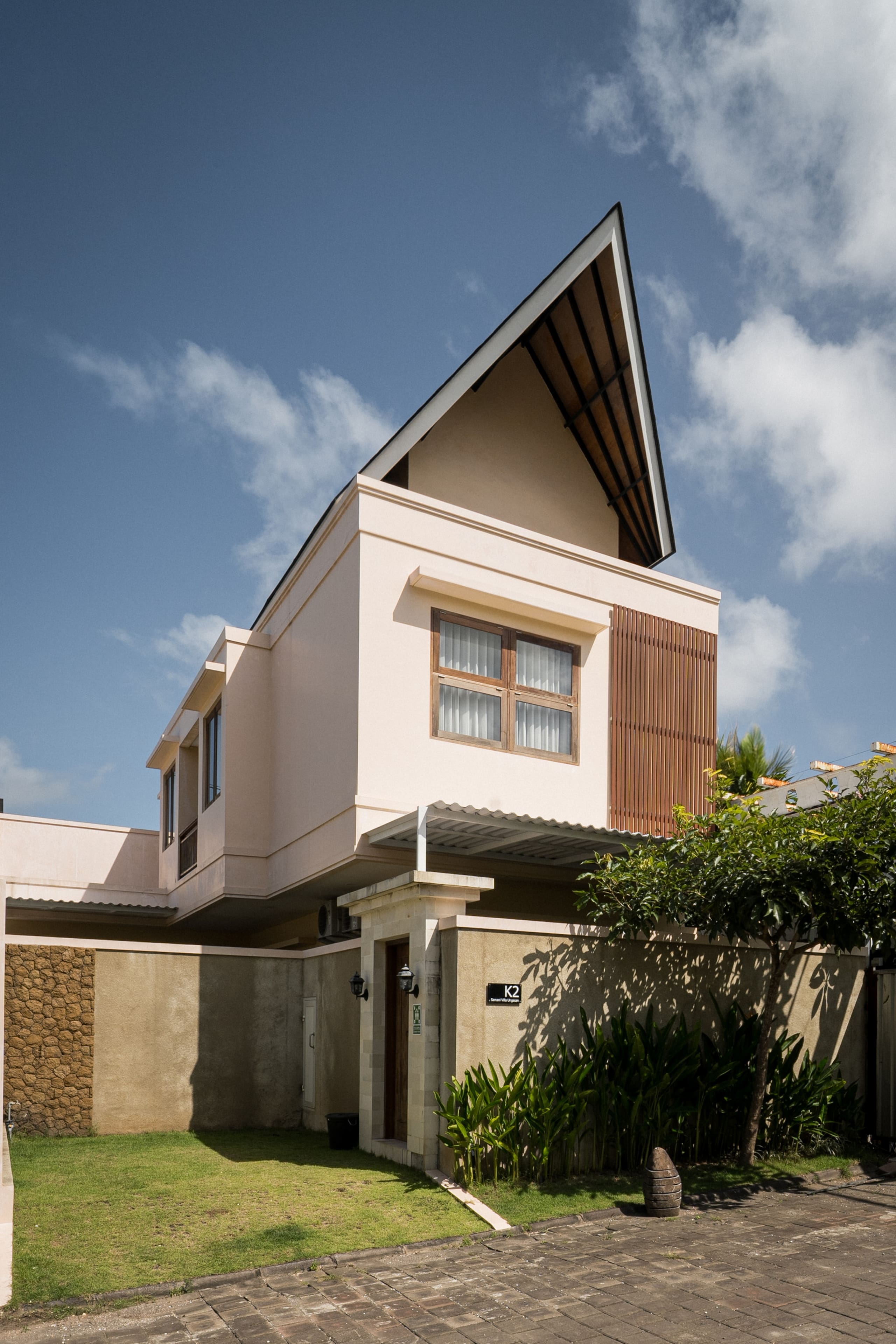 Spacious 3BR Private Pool Villa — photo 2