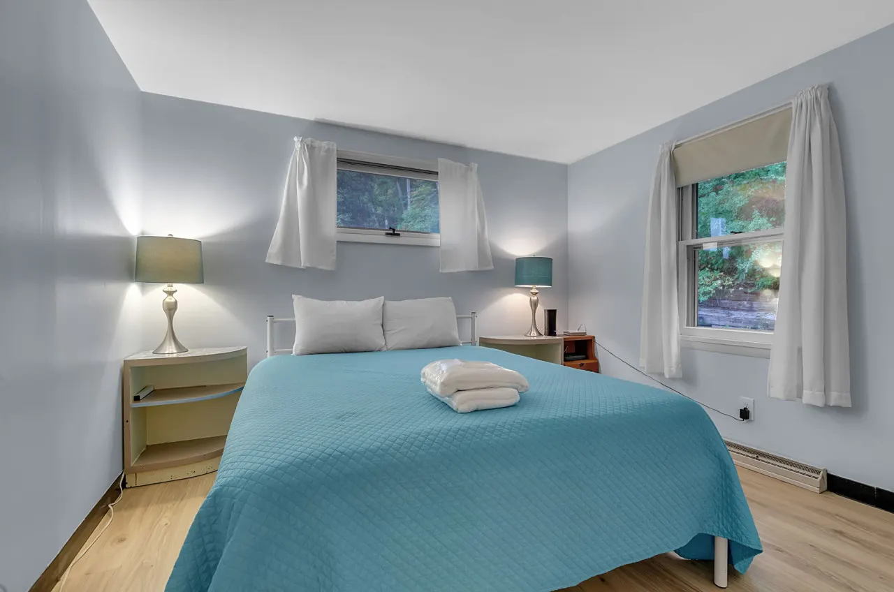 The Lakefront Coastal Cottage at Seneca Lake 20