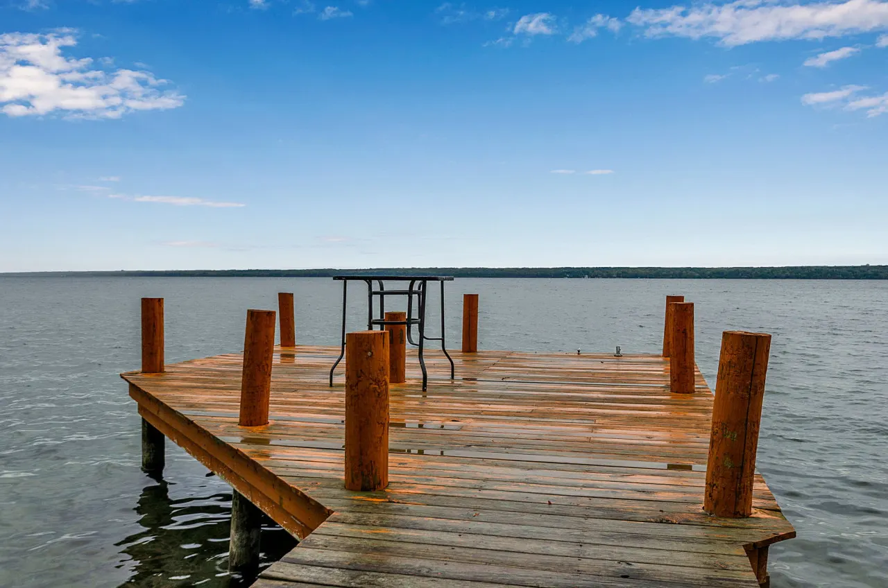 The Lakefront Coastal Cottage at Seneca Lake 5