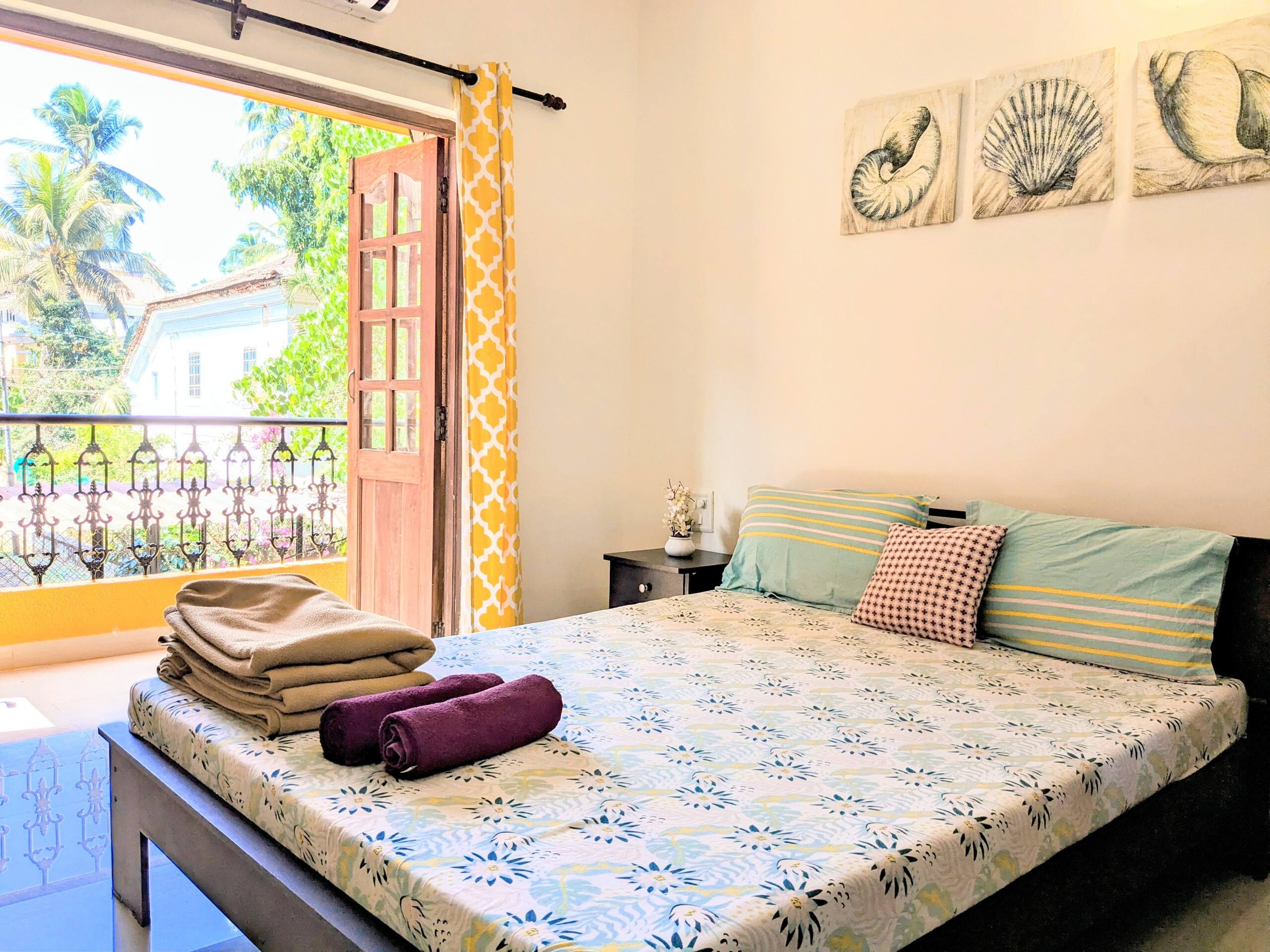 2 bedroom flat parking+pool+Wifi Candolim beach 23